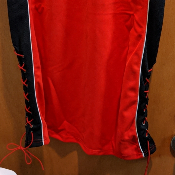 Autographed Chicago Bulls jersey (Ladies) - Picture 9 of 11